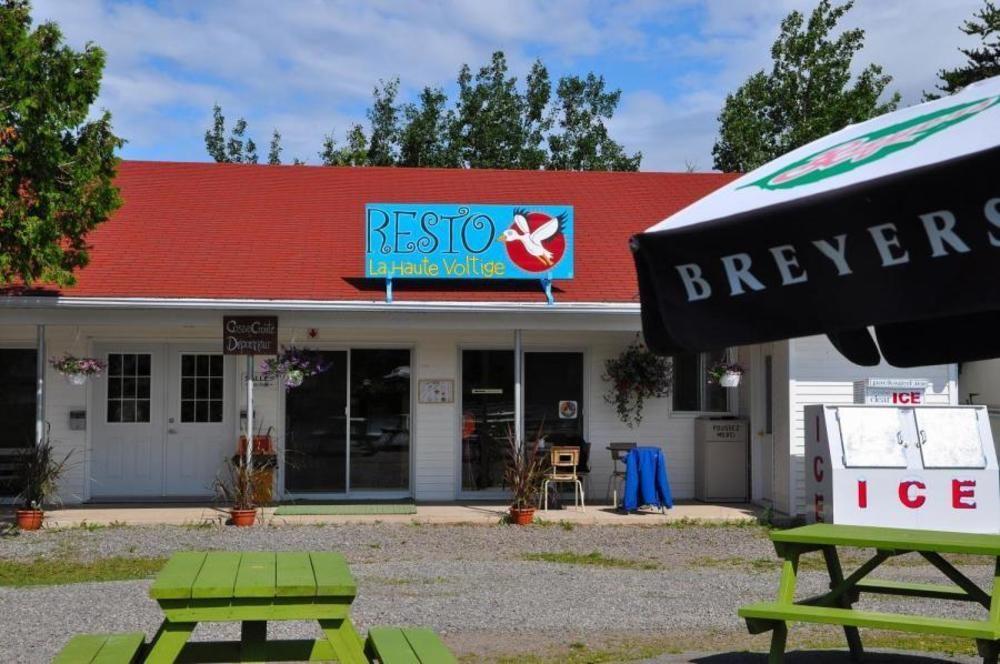 Hotel Camping & Chalets De La Demi-Lieue Saint-Jean-Port-Joli Exterior foto